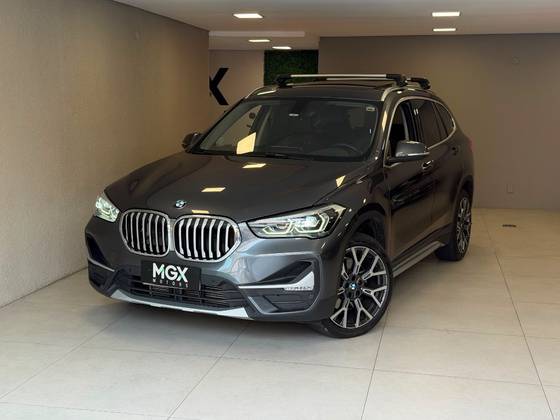 BMW X1 2.0 16V TURBO ACTIVEFLEX SDRIVE20I X-LINE 4P AUTOMÁTICO BMW X1 2.0 16V TURBO ACTIVEFLEX SDRIVE20I X-LINE 4P AUTOMÁTICO